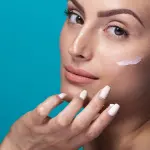 I 3 segreti per dire addio alla pelle secca e alle rughe